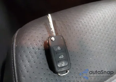 2015 Volkswagen Jetta 2.0L Tdi Sel z USA, uszkodzony, nr VIN 3VWLA7AJ7FM203500